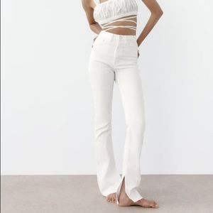 Zara NWT HIGH RISE FLARED SLIM FIT Jeans